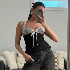 Aiertu - V-neck Lace Suspender Top 2026 Summer Sexy Stitching Contrasting Color Vest Top Women's Hot Girl Fashion T-shirt Pullover Aiertu