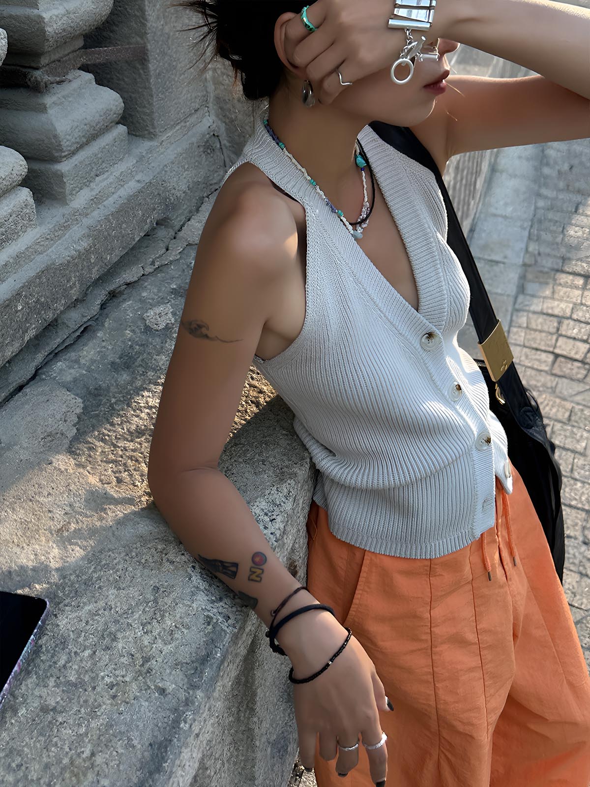 Aiertu Button V-Neck Knit Vest shopify