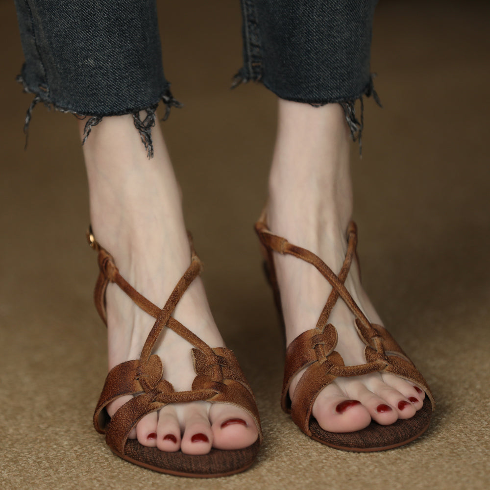 Aiertu PeepToe Retro Shoes Women Cow Suede Leather French Style Sandals High Heel 6.5CM Handmade Vingtage Shoes Summer Sandals Aiertu
