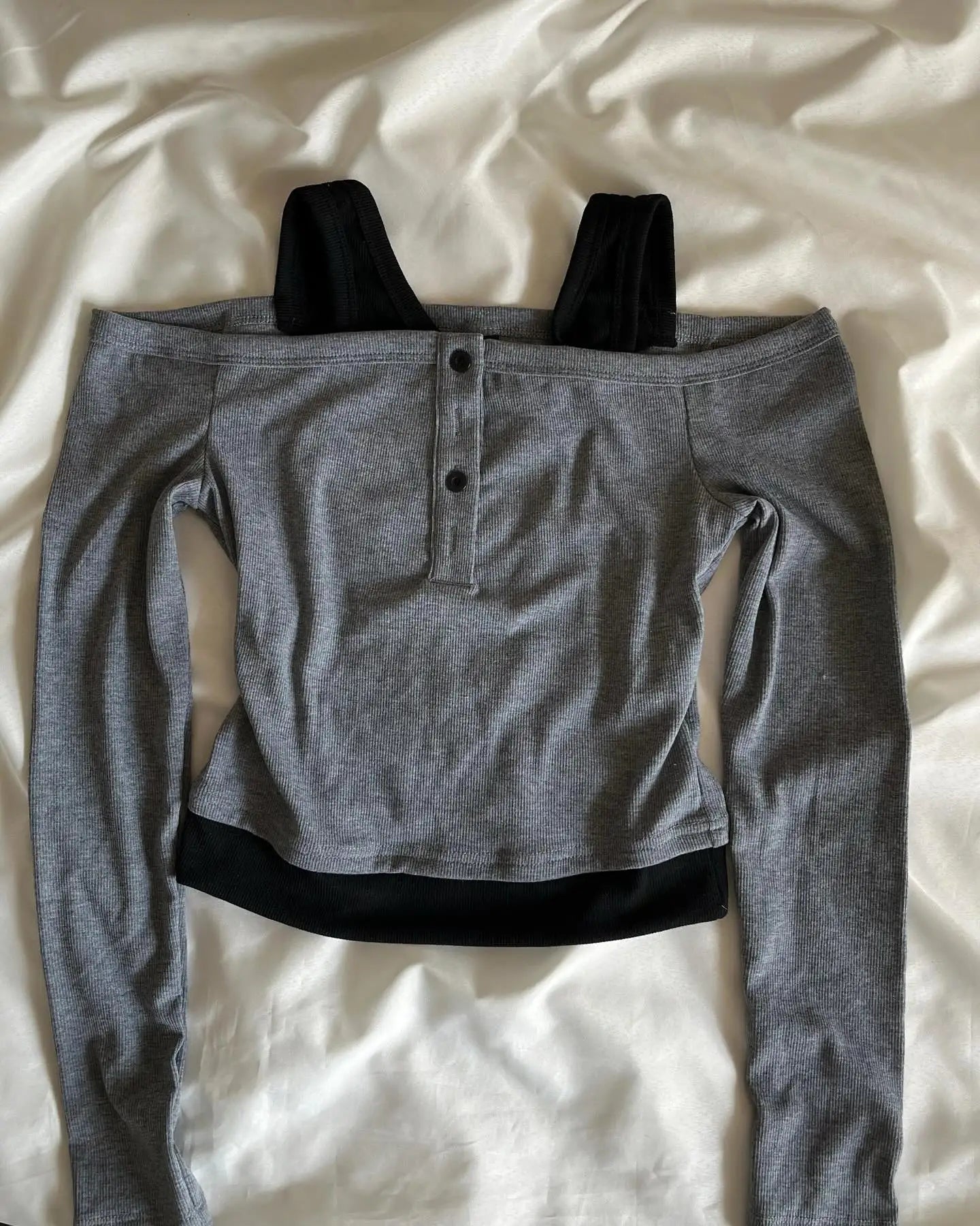Aiertu - Harajuku New Gray Knitted Edgy Clothes Y2k Double Shoulder Long Sleeved Tank Top Women Gothic Retro Crop Tops Women Clothing Aiertu