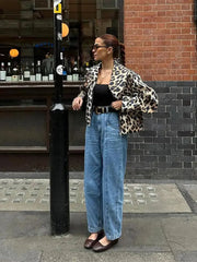 Aiertu - Women Casual Leopard Print Bomber Jacket Elegant Lapel Long Sleeves Zipper Pockets Loose Coat 2026 Autumn Lady High Streetwewar Aiertu