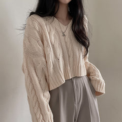 Aiertu fall fashion Chic Vintage Twist Thick Needle Short Outer Sweater V-neck Loose Pullover Long Sleeve Inner Sweater for Women aiertu