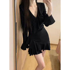 Aiertu supernatural dress to impress Fall Black Ruffled Long Sleeve Dress V-neck Elegant A- line Short Skirt Bell Sleeve Advanced Short Skirt aiertu