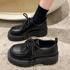 Aiertu Chunky Platform Oxfords Shoes for Women 2023 Autumn Non Slip Lace Up Flats Woman Thick Bottom Patent Leather Gothic Shoes Aiertu