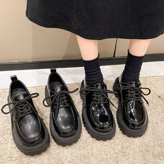 Aiertu Chunky Platform Oxfords Shoes for Women 2023 Autumn Non Slip Lace Up Flats Woman Thick Bottom Patent Leather Gothic Shoes Aiertu