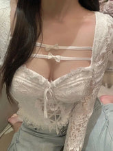 Aiertu 2024 Spring Sexy Bodycon White Blouse Women Slim Korean Fashion Y2k Crop Tops Basic Casual Vintage Lace Pullover Long Sleeve Aiertu