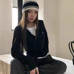 Aiertu Korean Style T-shirts Women Fake Two Pieces Sweet Patchwork Tops Autumn Winter Street Aesthetics Casual Long Sleeve Aiertu