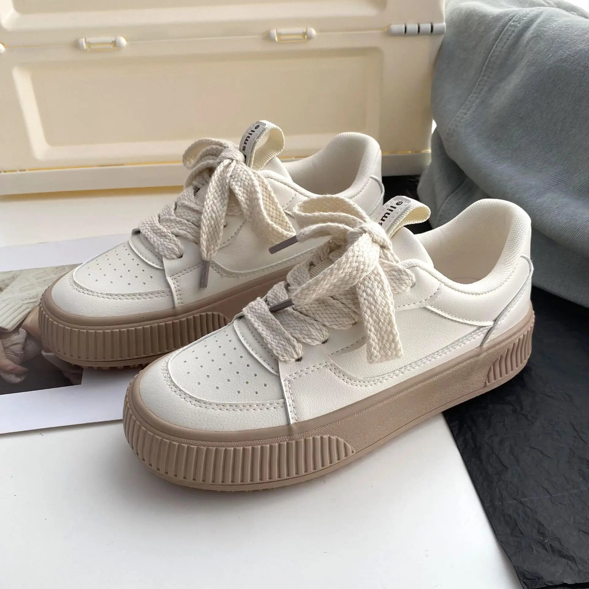 Aiertu Brand Leather Sneakers Women 2024 Designer Woman Sneakers Lace Up White Casual Ladies Spring Autumn Flats Woman Vulcanized Shoes Aiertu