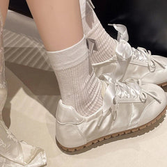 Aiertu Back to school Luxury Designer Women Sneakers Flats Shoes Fashion Comfort Lace Up Non Slip Flats Ladies Outdoor Walk Shoes Aiertu