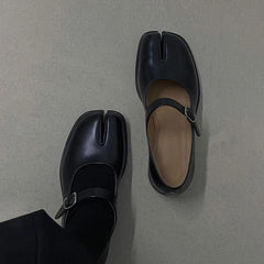 Aiertu Back to school Flats Split Toe Shoes Plus Size 42 Loafer Brown Shoes Black Leather Women Mary Janes Aiertu