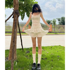 Aiertu French Style White Mini Skirts Holiday Casual Kawaii High Waist A-line Skirt Sweet Girl Kpop Y2k Skirt for Women Summer Aiertu