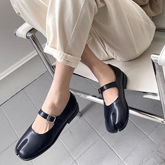 Aiertu Back to school Flats Split Toe Shoes Black Leather Loafer Brown Size 40 Fashion Buckle Mary Janes Flat Ninja Shoe Women Aiertu