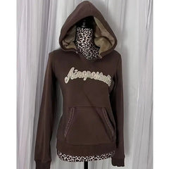 Aiertu - Autumn and Winter Brown Vintage Street Letter Sweatshirts Slim and Versatile Simplicity Long-sleeves for Couple Harajuku Tops Aiertu