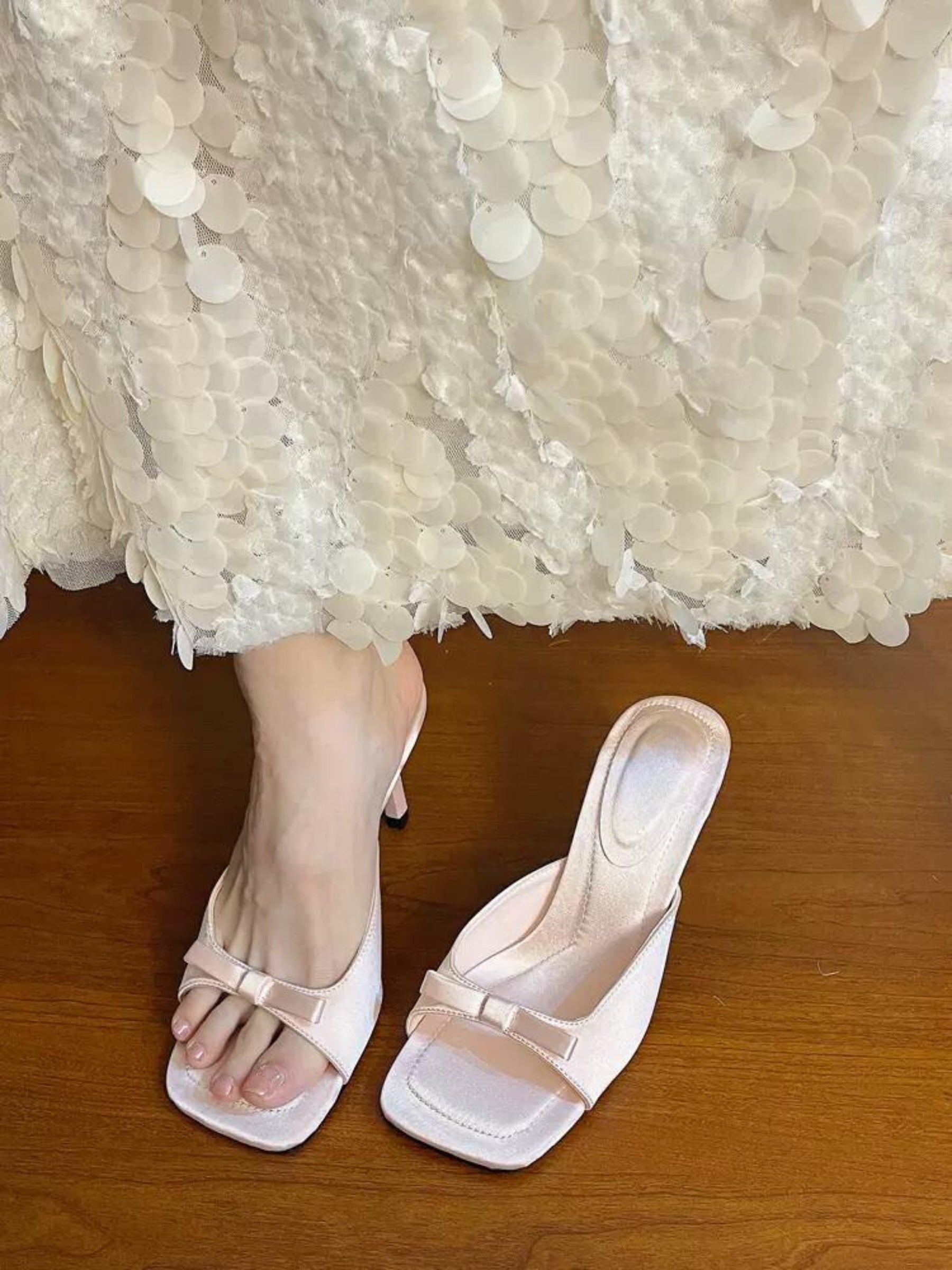 Aiertu -Nyssa Bow Heels aiertu