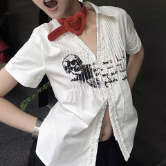 Aiertu Y2K Skull Print Shirts Women Harajuku Folds V Neck White Blouses Summer Vintage Streetwear Letter Short Sleeve Casual Tops Aiertu