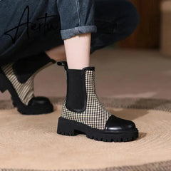 Aiertu Autumn and winter new elasticated thick-soled women's boots French retro flat color elastic stitching plaid fashion Martin boots Aiertu