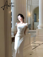Aiertu Beige Satin Women's Dress French Fashion Elegant Lady Dress Square Neck Waist Backless Hip Green Mid Length Dresses Women Aiertu