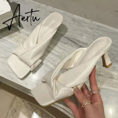 Aiertu Fashion Brand Pleated Open Toe Slides Ladies Low Heels Beach Slippers Summer Outdoor Sandals Ladies Shoes Size 35-42 Aiertu