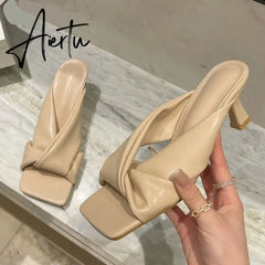 Aiertu Fashion Brand Pleated Open Toe Slides Ladies Low Heels Beach Slippers Summer Outdoor Sandals Ladies Shoes Size 35-42 Aiertu