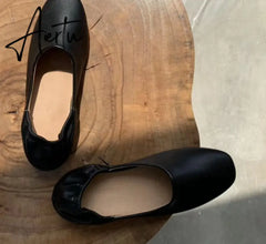 Aiertu Fashion Women Flat Shoes Autumn Outdoor Slip On Loafer Shoes High Quality Soft Leather Boat Shoes For Office Ladies Aiertu