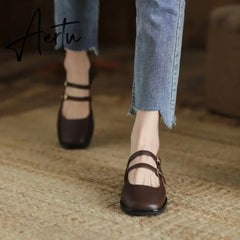 Aiertu HOT SALE Spring Fashion Women Shoes Round Toe Chunky Heel Shoes Women Cow Leather Low Heel Women Pumps Solid Retro Mary Janes Aiertu