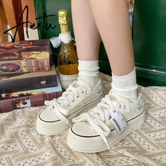Aiertu Small Fragrance Canvas Shoes Women Thin Spring New Ins Tide Korean Version Beggar Shoes Small White Shoes Skateboard Shoes Aiertu