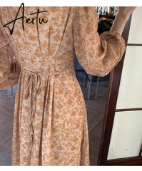 Aiertu Summer New Fashion French Women Dresses Vintage Floral Chiffon Dress Female High Waist Simple V-neck Long Sleeve Dress Aiertu