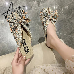 Aiertu Summer Slipper Flat Slippers for Women Outdoor Pearl Slipper Linen Insole Broken Flower Bow Sandals Pantuflas Para Mujer Aiertu