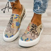 Aiertu Women Flat Shoes Casual Summer Patchwork Printed Leisure Loafers Women Shoes Canvas Slip On Sneakers Women's Vulcanize Shoes Aiertu