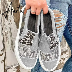 Aiertu Women Flat Shoes Casual Summer Patchwork Printed Leisure Loafers Women Shoes Canvas Slip On Sneakers Women's Vulcanize Shoes Aiertu