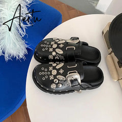 Aiertu Women Slip-On Punk Mules Slippers Thick Sole Metal Rivet Decoration Cool Street Clogs Round Toe Casual Rome Beach Sandals Slides Aiertu