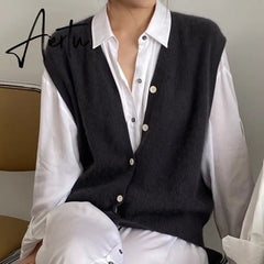 Aieru Sweater Vest Loose Autumn and Winter Warm Knitted Vest Sweater for Women Loose Solid Sleeveless Sweaters Aiertu
