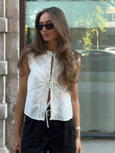 Aiertu - Fall Outfits 2026 White Lace Jacquere Tank Tops Women Summer New O Neck Sleeveless Lace-up Embroidered Camisole 2026 Elegant Fashion Cropped Tops Aiertu