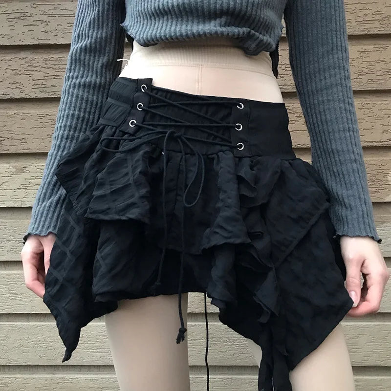 Aiertu - Gothic Style Irregular Black Short Skirt Y2K Fashion Lace-up Layered Skirt Girly Chic Streetwear Cute Outfits Summer Aiertu