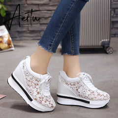 Hot Sales Summer New Lace Breathable Sneakers Women Shoes Comfortable Casual Woman Platform Wedge Shoes Aiertu