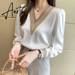 New Fashion White V Neck Chiffon Women Shirts Casual Loose Long Sleeve Women Blouses Tops Plus Size Female Clothing Blusas Aiertu