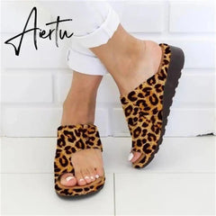 Women Summer Slippers Non-slip Platform Wedges Slippers Female Beach Shoes female Flip Flops Women new Casual Sandals Aiertu