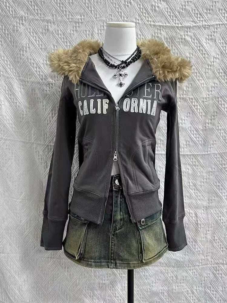 Aiertu  -  Zip Up Black Classic Style Oversizeds Fur Collar Letter Casual Hoodies New Women Vintage Dressing Up Sweatshirts Anime Cardigan Aiertu