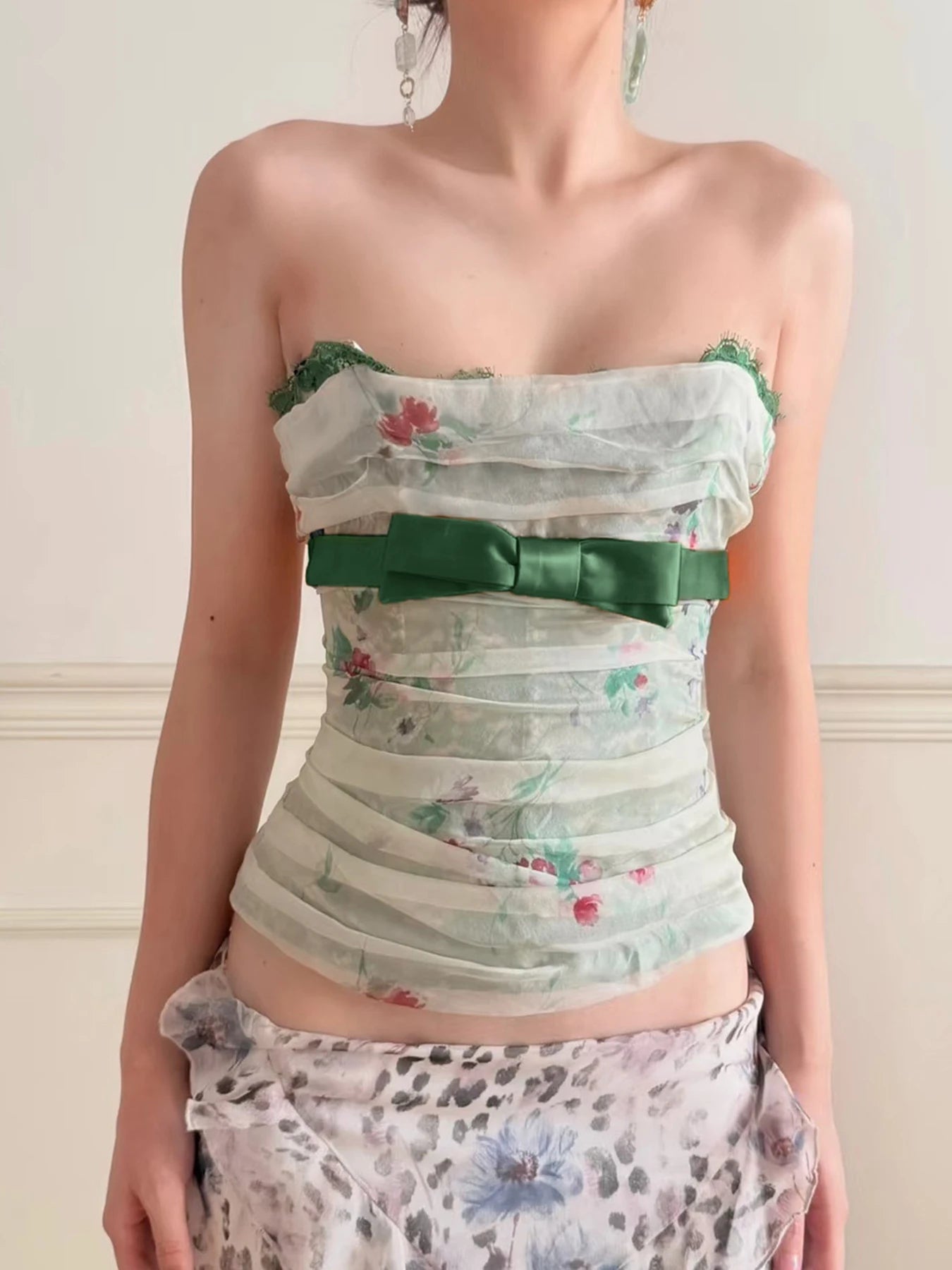 Aiertu  -  French Style Lace Trim Mesh Tube Top Vintage Folds Slash Neck Sleeveless Tank Tops Women 2026 Summer Fashion Streetwear Aiertu