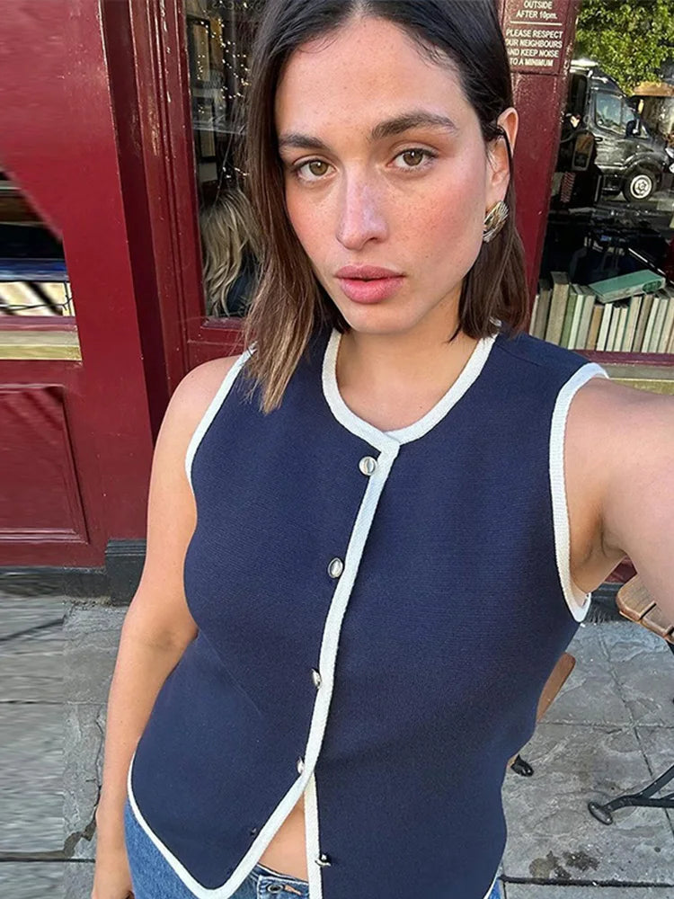 Aiertu  -  Elegant Knit Contrast Vest Women Solid Single Breasted O-neck Sleeveless Female Waistcoat 2026 Autumn Lady All-match Vests Aiertu