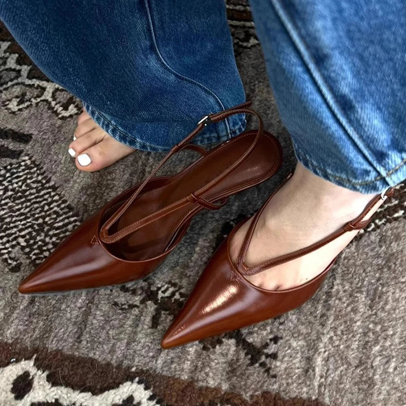 Aiertu  -  Women's French Retro Pointed Toe Wedge Heel Baotou Sandals Unique Design Thick Heel High Heels for Special Occasions Aiertu