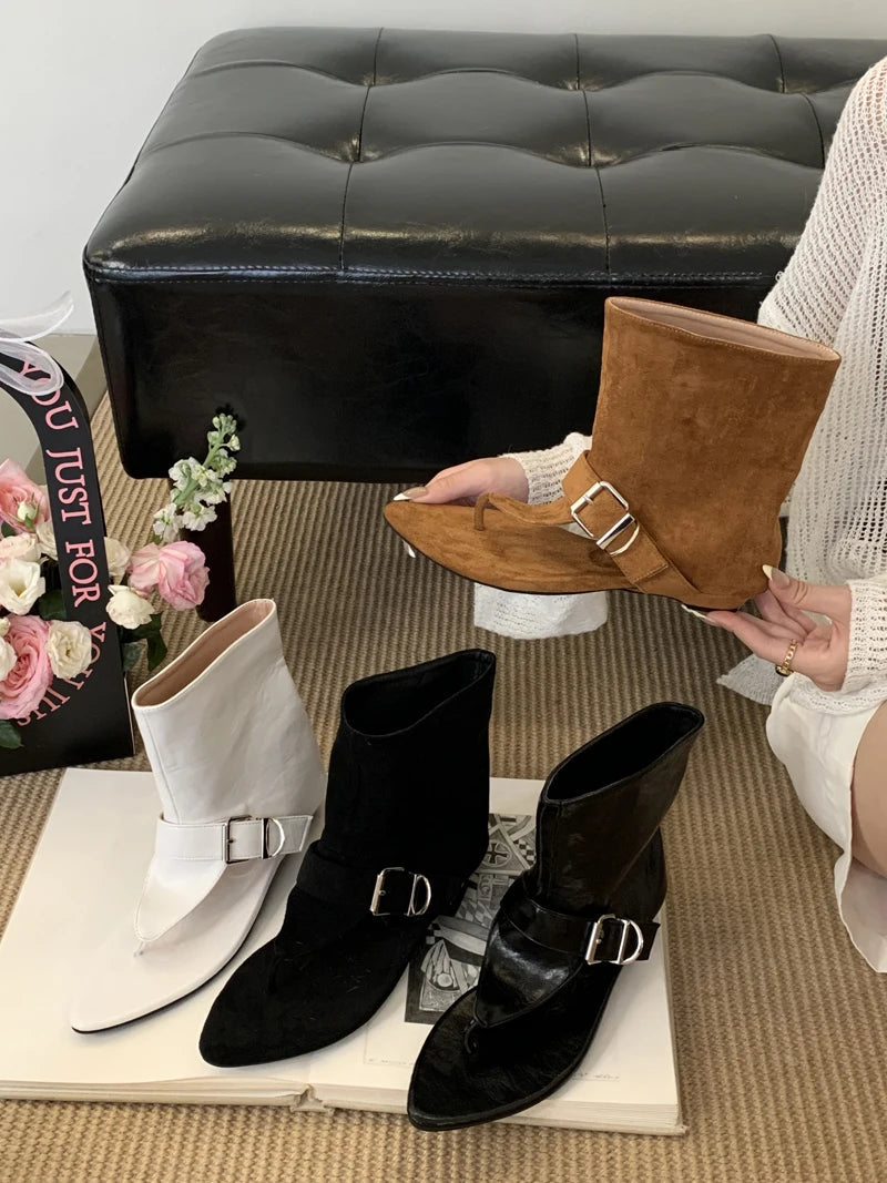 Aiertu    -  White Sandals Woman Thong Low Heels Ankle Boots Summer Ladies Shoes Punk Black Sandals Brown Flip Flops Sandales Femmes Aiertu