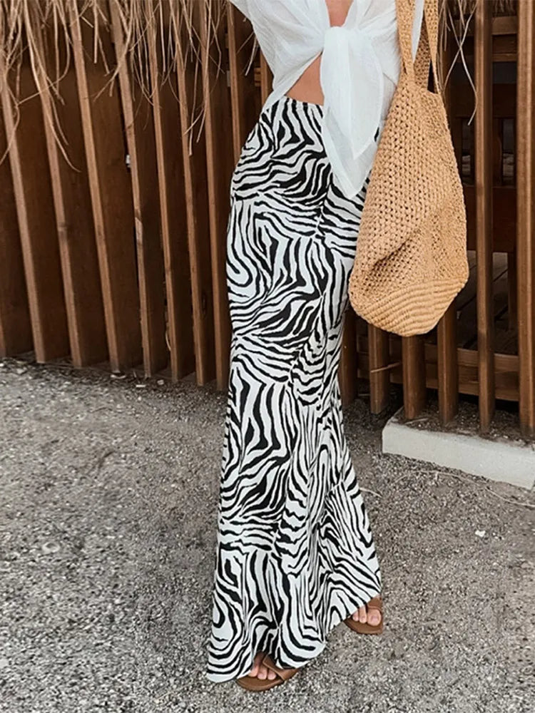 Aiertu  -  Fashion Black Stripe Print Long Skirt For Women Causal Loose High Waist Streetwear 2026 New Lady Vocation Holidays Beach Skirts Aiertu