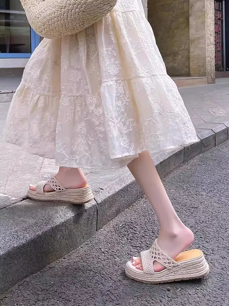 Aiertu  -  Wedges Platform Slippers Weave Women Sandals Fashion Summer Shoes New Designer 2026 Slingback Woman Flip Flops Zapatillas Mujer Aiertu