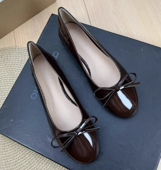 Aiertu    -  Women Round Toe Ballet Flats Spongy Bottom  Hot New Italian Shoes Patent Leather Classic Bow-Knot Dressing Slip-On 34 48 47 Aiertu