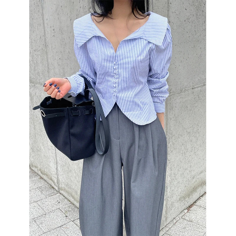 Aiertu Elegant Striped Shirts Women Korean White Long Sleeve Blouses Office Ladies Fashion Design Turn Down Collar Chic Tops New Aiertu