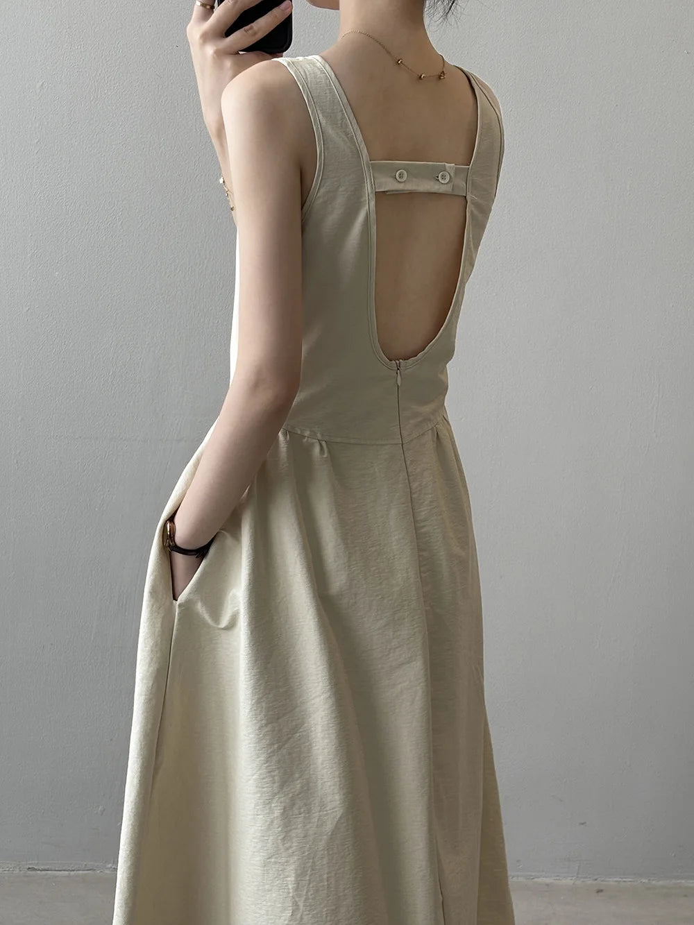 Aiertu  -  Fashion Sleeveless Long Dress Cotton Blend Solid Color Casual Summer New Dress A-line Backless Vacation Beach Dresses For Women Aiertu