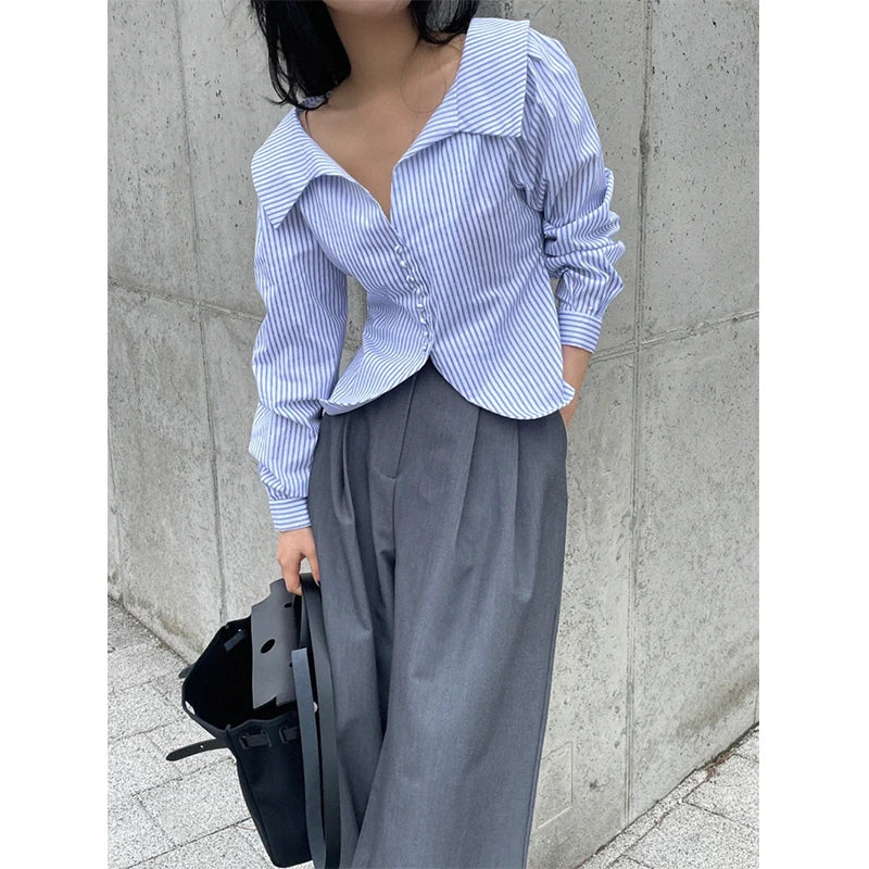 Aiertu Elegant Striped Shirts Women Korean White Long Sleeve Blouses Office Ladies Fashion Design Turn Down Collar Chic Tops New Aiertu