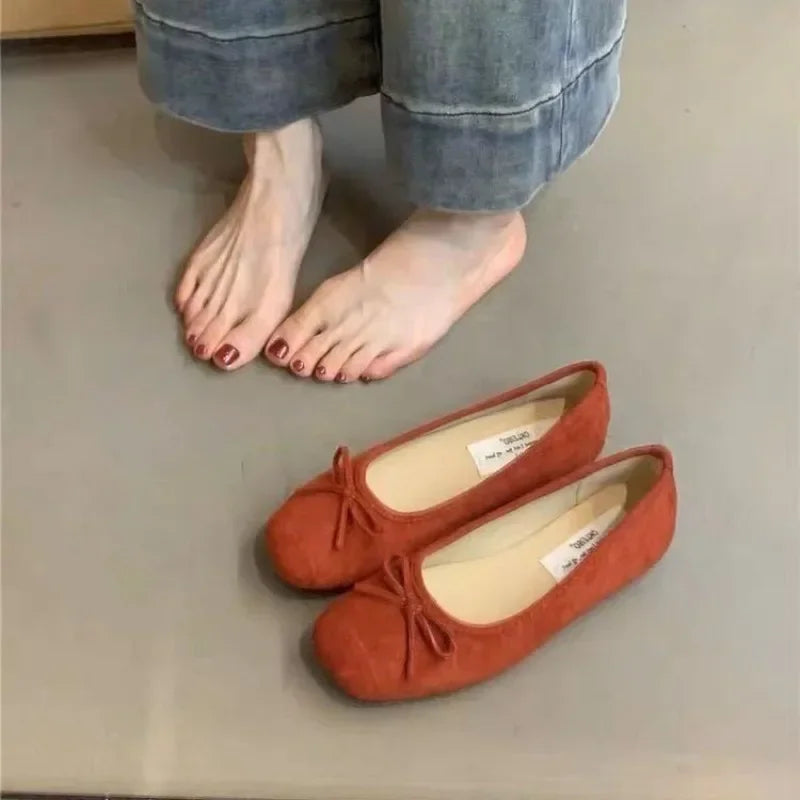 Aiertu  -    Fashion Elegant Velvet Ballerina Shoes Woman Design Shoes Velour Ballet Flats Ladies Retro Round Toe Bowknot Shallow Loafers Aiertu