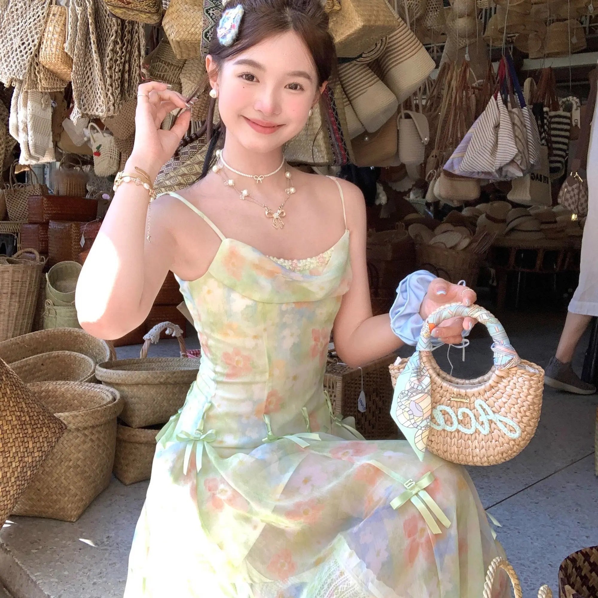 Aiertu  -   French Sweet Style Slim Floral Printd Strap Camisole Dress for Women Spring/Summer New Bow Sexy Waist Slimming A-line Mini Dress Aiertu